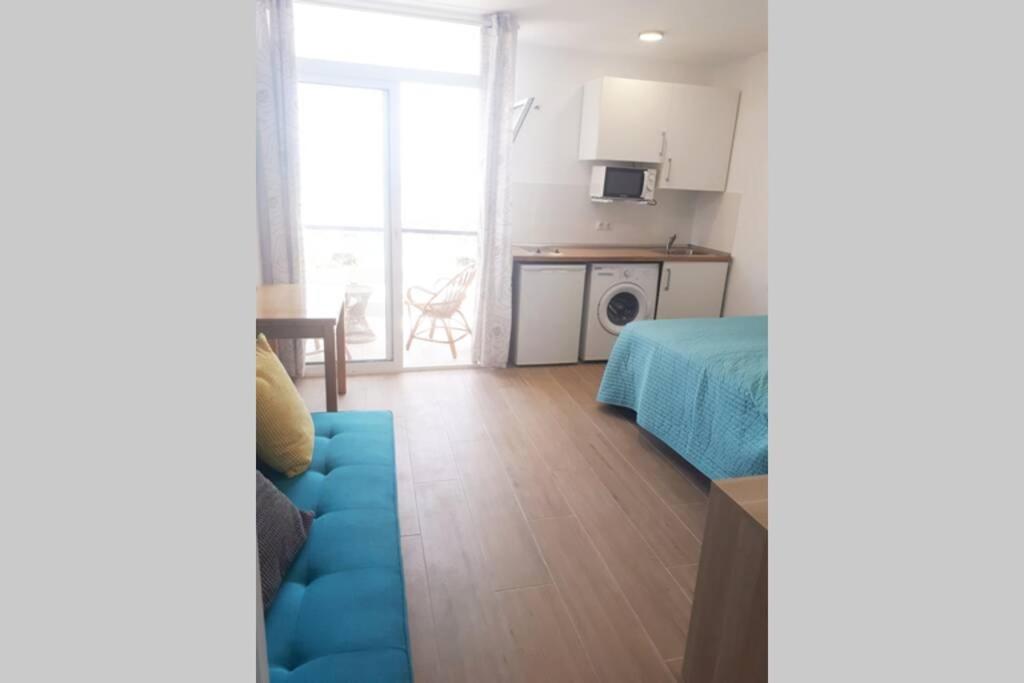 Modern Studio Near Beach. Sea, Pool And Wi-Fi Benalmádena Dış mekan fotoğraf